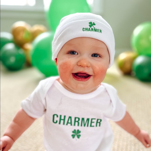 CHARMER st Patrick’s day onesie - Picture 1 of 2
